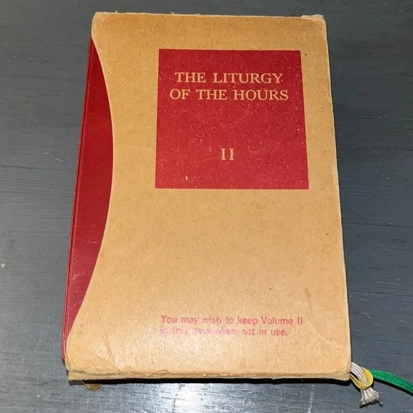 Liturgy of the HoursVolume IILent & EasterImitation Leather Binding